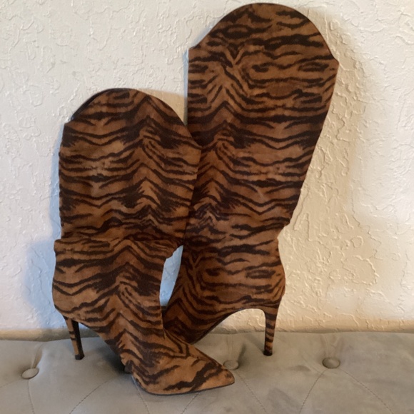 Long boots - Picture 1 of 5